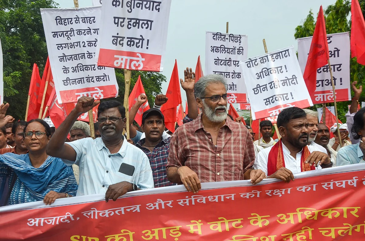 بہار میں ایس آئی آر: حقِ رائے دہی اور عوامی عزم کی جدوجہد...دیپانکر بھٹاچاریہ