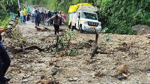 فلم ’جولی ایل ایل بی 3‘ کے خلاف عرضی خارج، بامبے ہائی کورٹ نے کہا- ’ہماری فکر نہ کریں، عدالت کے مذاق کی ہمیں عادت ہے‘