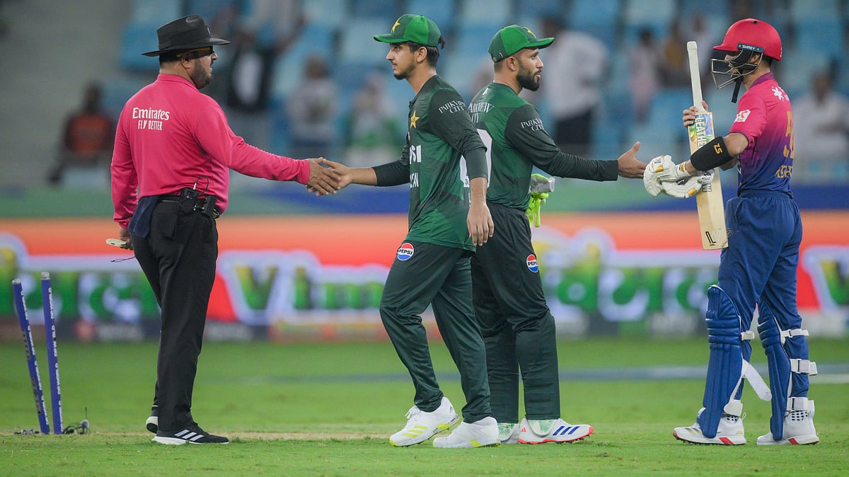 پاکستان نے متحدہ عرب امارات کو شکست دے کر سپر 4 کے لیے کوالیفائی کیا