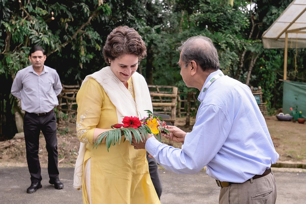 سونیا گاندھی اور پرینکا گاندھی نے سوامی ناتھن ریسرچ فاؤنڈیشن کا کیا دورہ، دیکھیں تصویری جھلکیاں