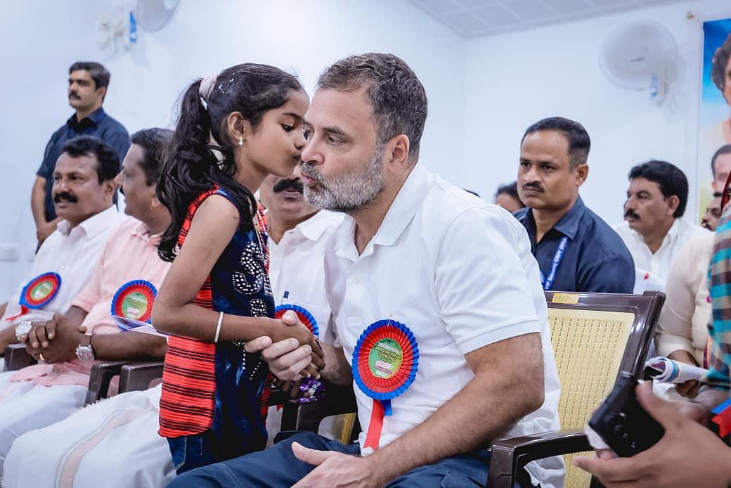 ’ملک بھر میں جمہوری اقدار کو دبانے کی ہو رہی کوشش‘، راہل-پرینکا نے ’اومین چانڈی میموریل آڈیٹوریم‘ کا کیا شاندار افتتاح