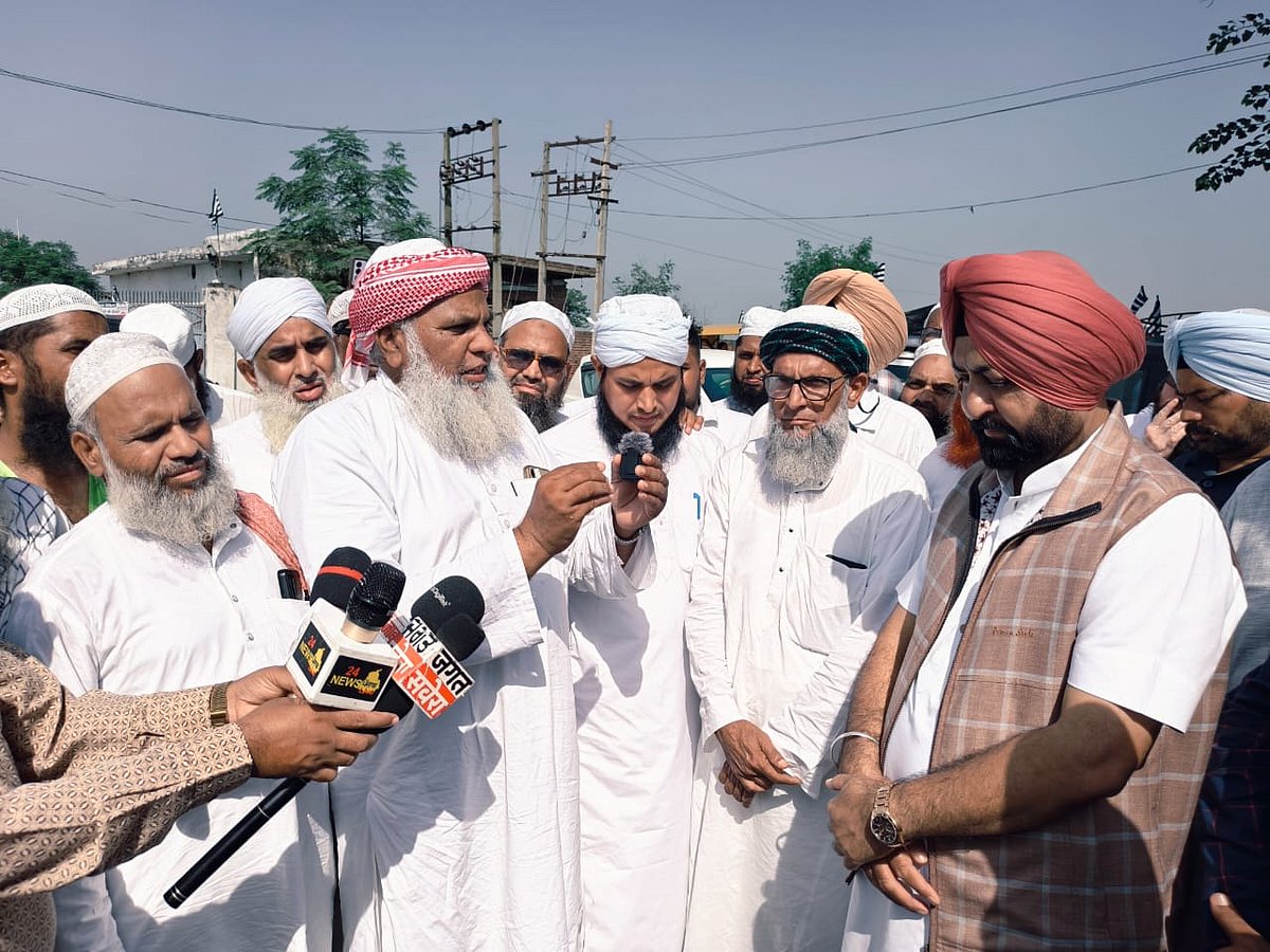 جمعیۃ علماء ہند کی جانب سے پنجاب کے سیلاب متاثرہ علاقوں میں 30 ٹرک امدادی سامان روانہ