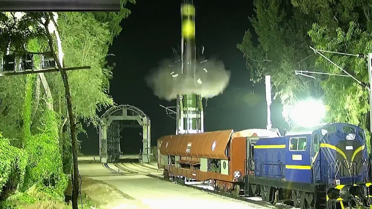 <div class="paragraphs"><p>ویڈیو گریب ’ایکس‘ <a href="https://x.com/rajnathsingh">@rajnathsingh</a></p></div>