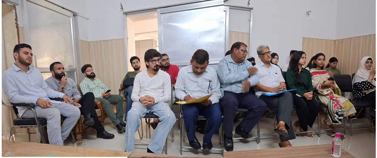 علی گڑھ مسلم یونیورسٹی: حفظان صحت پر اردو اکادمی کے زیر اہتمام خصوصی لیکچر کا انعقاد