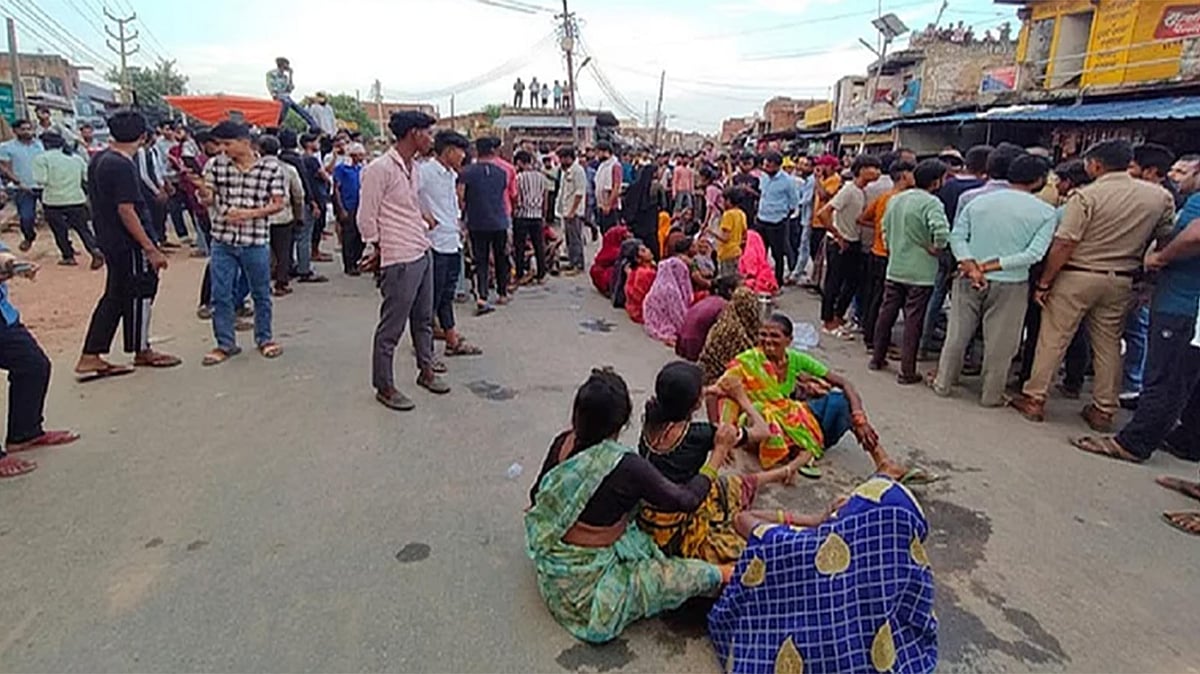 <div class="paragraphs"><p>سوشل میڈیا</p></div>