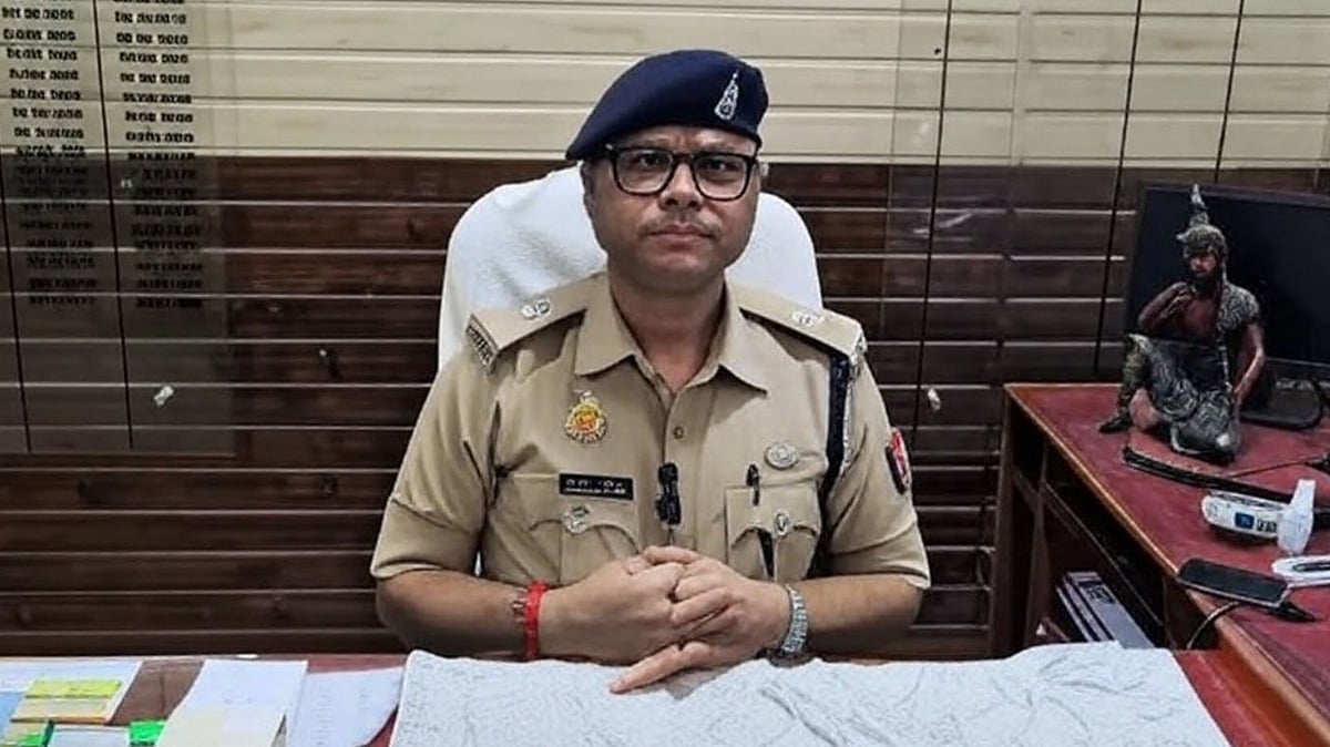 <div class="paragraphs"><p>ایڈیشنل سپرنٹنڈنٹ آف پولیس سنجیو کمار سنگھ / آئی اے این ایس</p></div>