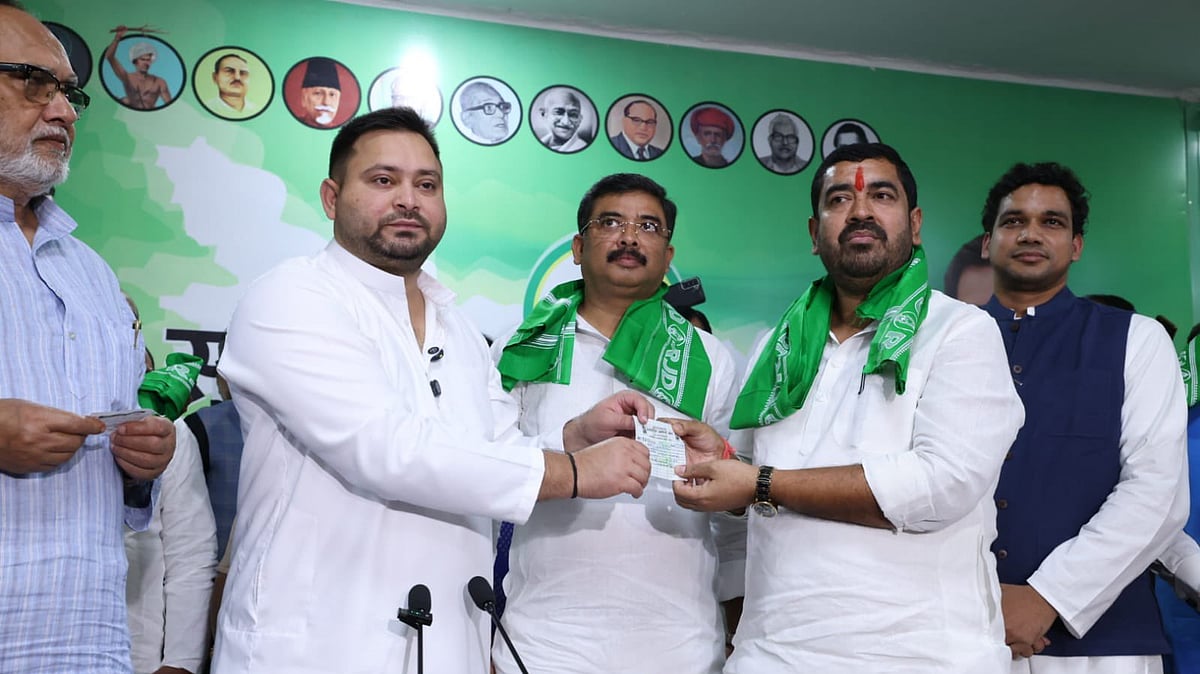 <div class="paragraphs"><p>تصویر&nbsp;<a href="https://x.com/yadavtejashwi">@yadavtejashwi</a></p></div>