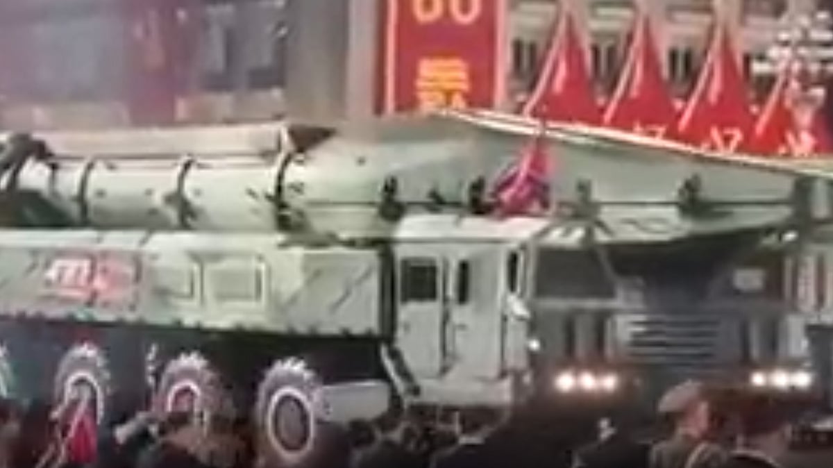 شمالی کوریا نے پیش کیا طاقتور ترین ’ہواسونگ-20‘ نیوکلیئر میزائل، اب امریکہ بھی نشانے پر