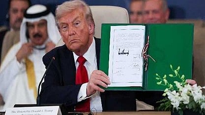 مصرکے شرم الشیخ میں غزہ امن معاہدے پر امریکہ، ترکی، مصر، قطر نے دستخط کردیے