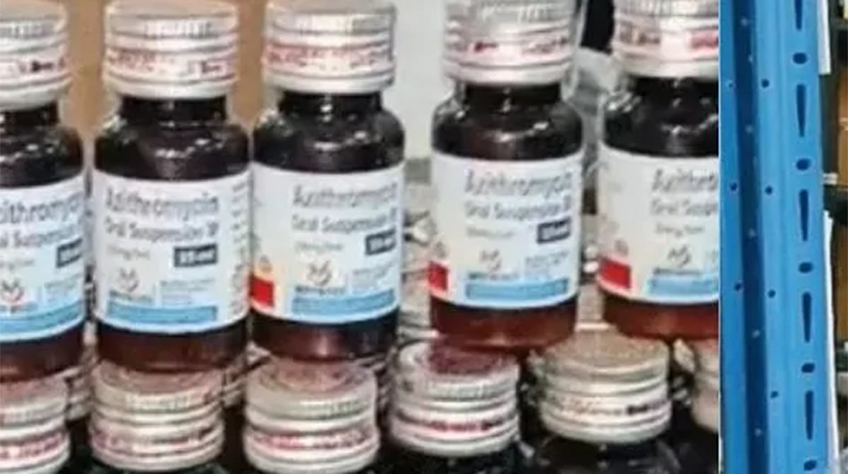 مدھیہ پردیش: کف سیرپ سانحہ کے بعد بچوں کی دوا میں کیڑے ملنے کا سنسنی خیز واقعہ، پورے اسٹاک پر پابندی