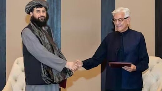 پاکستان اور افغانستان فوری جنگ بندی پر متفق، فیصلہ قطر میں مذاکرات کے دوران ہوا