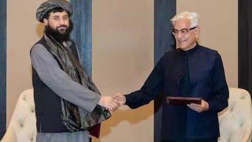 افغانستان کی خودمختاری میں مداخلت برداشت نہیں کی جائے گی: ملا یعقوب کا دو ٹوک بیان