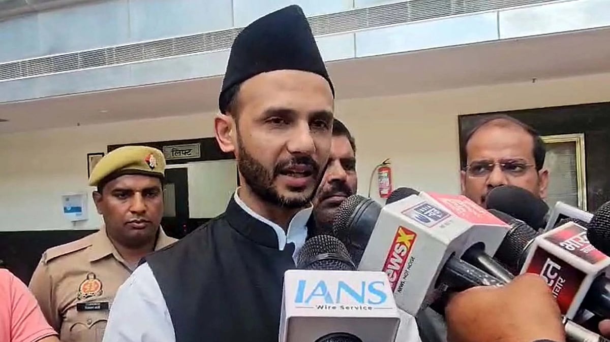 ’نہ مذہب ایسا مطالبہ کرتا ہے اور نہ کوئی مدرسہ‘ لڑکی سے کنواری ہونے کا سرٹیفکیٹ مانگنے پر سماجوادی ایم پی نے کہا 