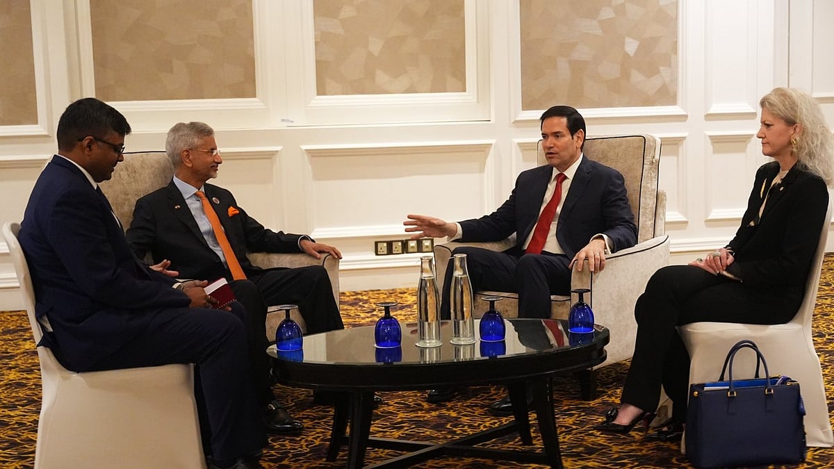 آسیان سربراہی اجلاس میں جے شنکر کی امریکی وزیر خارجہ سے ملاقات، دو طرفہ اور عالمی امور پر گفتگو