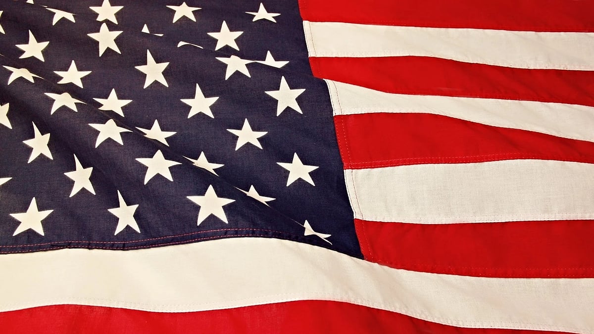 امریکی فیڈرل ریزرو کی شرح سود میں کمی، سونا اور اسٹاک مارکیٹوں میں اتار چڑھاؤ متوقع