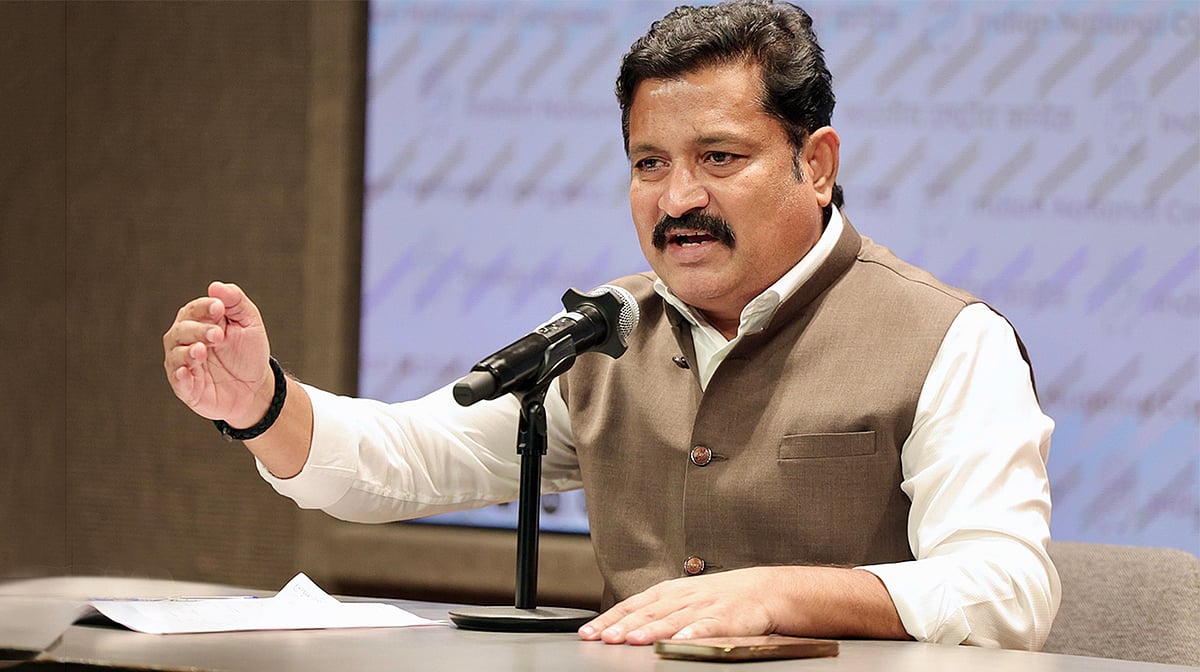 مندر کی زمین بلڈر کے نام! مرکزی وزیر مرلیدھر موہول 230 کروڑ کے گھوٹالے میں ملوث: کانگریس