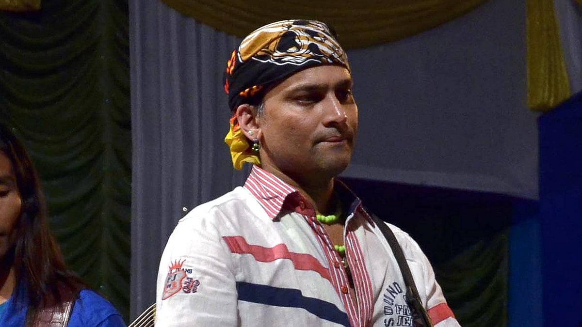 زوبن گرگ کی فلم ’روئی روئی بنالے‘ دیکھنے کے لیے آسام کے سنیما گھروں میں عوام کا سیلاب