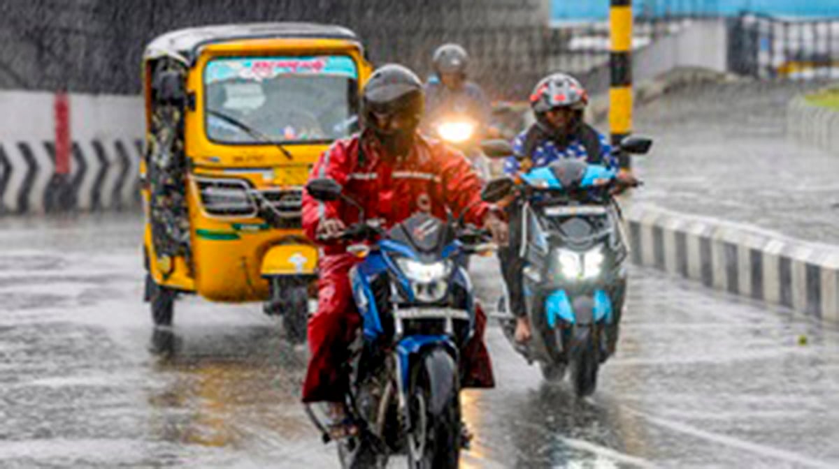 مہاراشٹر کے 12 اضلاع میں محکمہ موسمیات کا الرٹ، ممبئی اور ٹھانے میں احتیاط کی ہدایت
