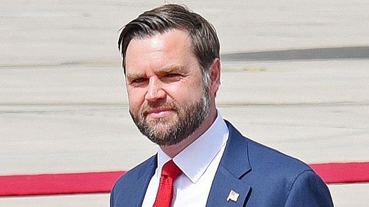 مجھے نائب صدر وینس میں اپنے شوہر کی تھوڑی سی جھلک نظر آتی ہے: ایریکا کرک