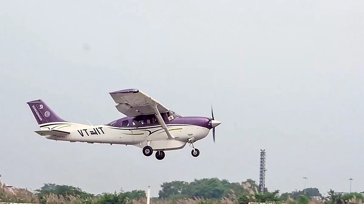 کلاؤڈ سیڈنگ فیل: وہ ترے نصیب کی بارشیں کسی اور چھت پہ برس گئیں...سہیل انجم