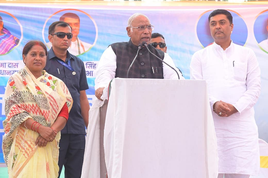 کھڑگے، راہل، پرینکا، لالو اور تیجسوی کی زوردار انتخابی مہم سے مہاگٹھ بندھن کے حق میں ماحول سازگار... عتیق الرحمٰن