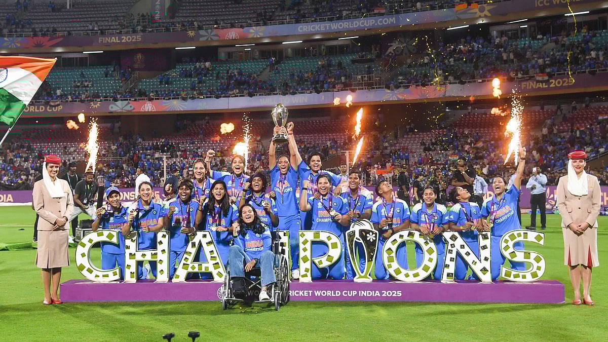 ہندوستان نے جنوبی افریقہ کو شکست دے کر خواتین عالمی کپ کے فائنل میں تاریخ رقم کی