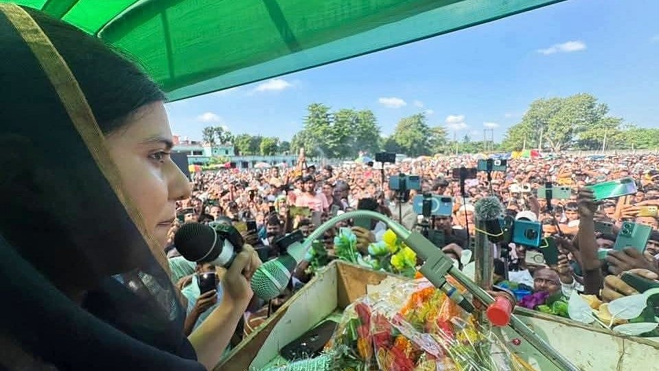 بہار اسمبلی انتخاب: اے آئی ایم آئی ایم کے قلعہ ’سیمانچل‘ میں اقرا حسن نے مہاگٹھ بندھن کے لیے کی انتخابی تشہیر