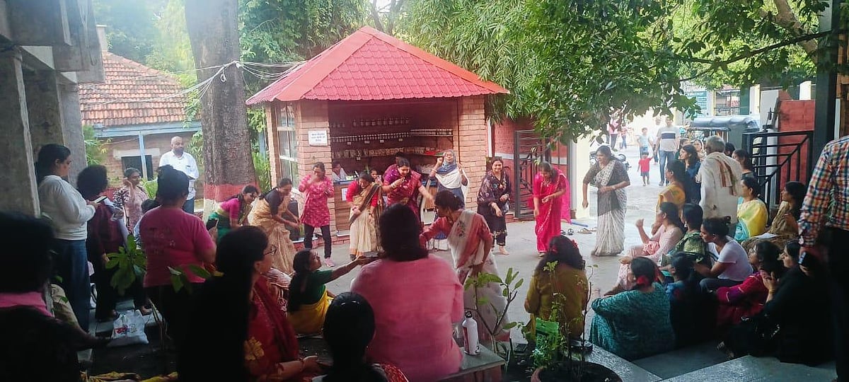 کہاں ہے حد، اور کس کی خواہش اس حد میں بندھنے کی ہوگی؟... میناکشی نٹراجن