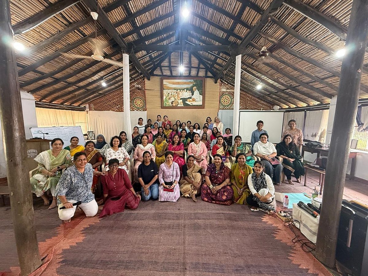 کہاں ہے حد، اور کس کی خواہش اس حد میں بندھنے کی ہوگی؟... میناکشی نٹراجن