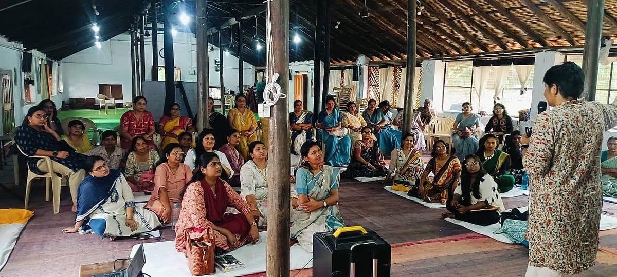 کہاں ہے حد، اور کس کی خواہش اس حد میں بندھنے کی ہوگی؟... میناکشی نٹراجن