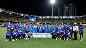 پانچواں اور آخری ٹی-20 مقابلہ بارش کی نذر، ہندوستان نے آسٹریلیا سے 1-2 سے جیت لی سیریز، ونڈے سیریز میں شکست کا لیا بدلہ