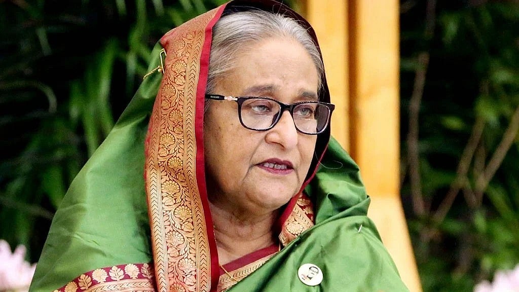 بنگلہ دیش کی راجدھانی چھاؤنی میں تبدیل،عبوری سربراہ  کے گھر کے باہر بھاری نفری تعینات