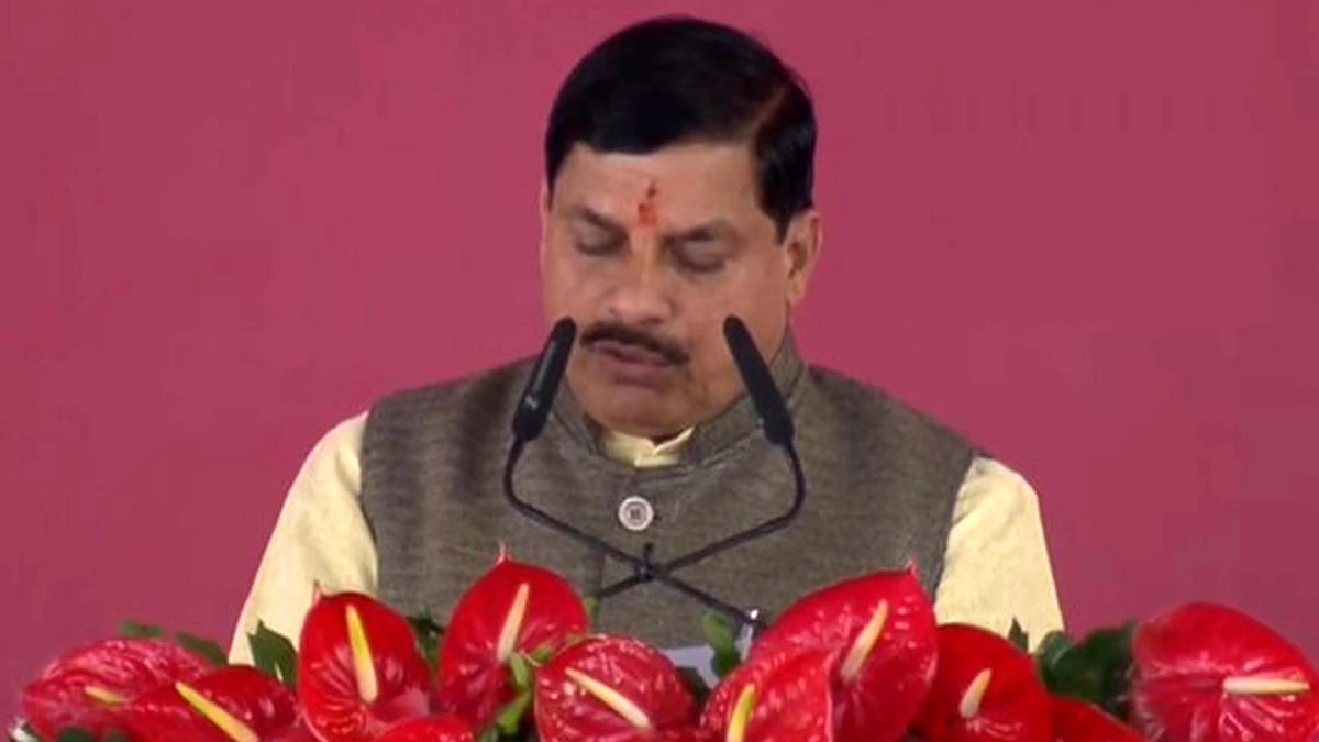 مدھیہ پردیش میں حفاظت کے ذمہ دار محکمہ جنگلات کے دفتر سے ہی صندل کا درخت کاٹ لے گئے چور