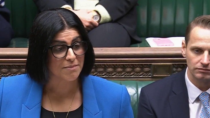 برطانیہ نے تارکین وطن سے متعلق بنائی سخت پالیسی، ہندوستانیوں پر پڑے گا منفی اثر!