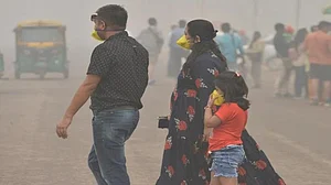 قومی راجدھانی میں سانس لینا مشکل، اے کیو آئی پہنچا 439، بچوں اور بزرگوں کے لیے الرٹ جاری