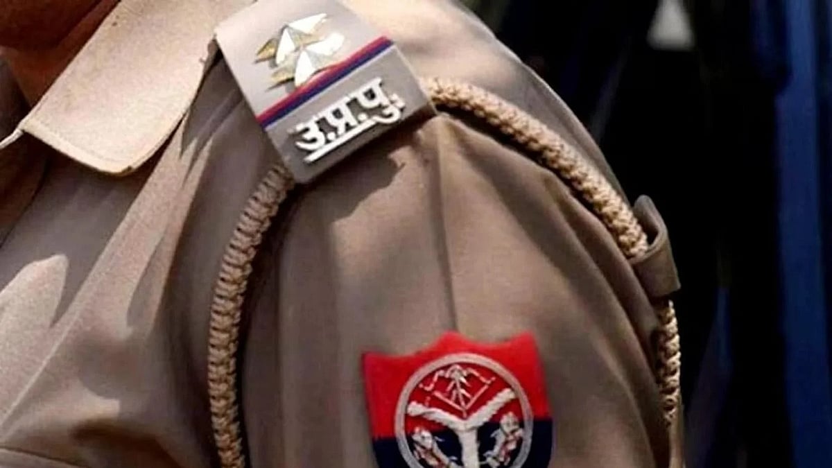 دیوریا میں جعلی پنیر بنانے والی فیکٹری کا پردہ فاش، پام آئل اور ہائیڈروجن پیرو آکسائیڈ برآمد