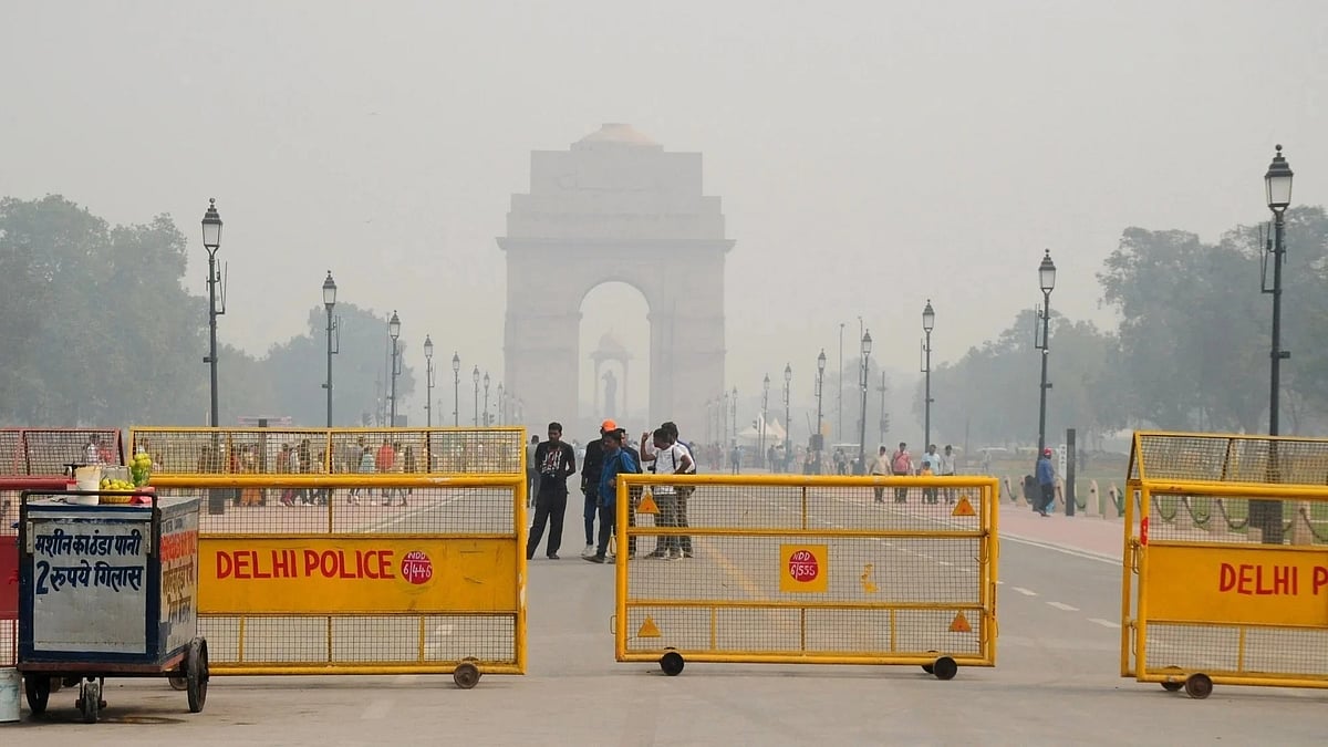 انڈیا گیٹ پر احتجاج معاملے میں 22 افراد عدالتی حراست میں، پولیس اہلکاروں پر مارپیٹ کا الزام