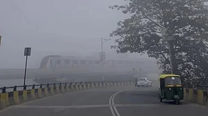 یوپی میں زہریلی فضا! نوئیڈا اور غازی آباد میں اے کیو آئی 400 سے تجاوز، راحت کے آثار نہیں