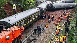 چین میں دردناک ریل حادثہ، کم از کم 11 افراد ہلاک، کچھ دیگر سنگین طور پر زخمی