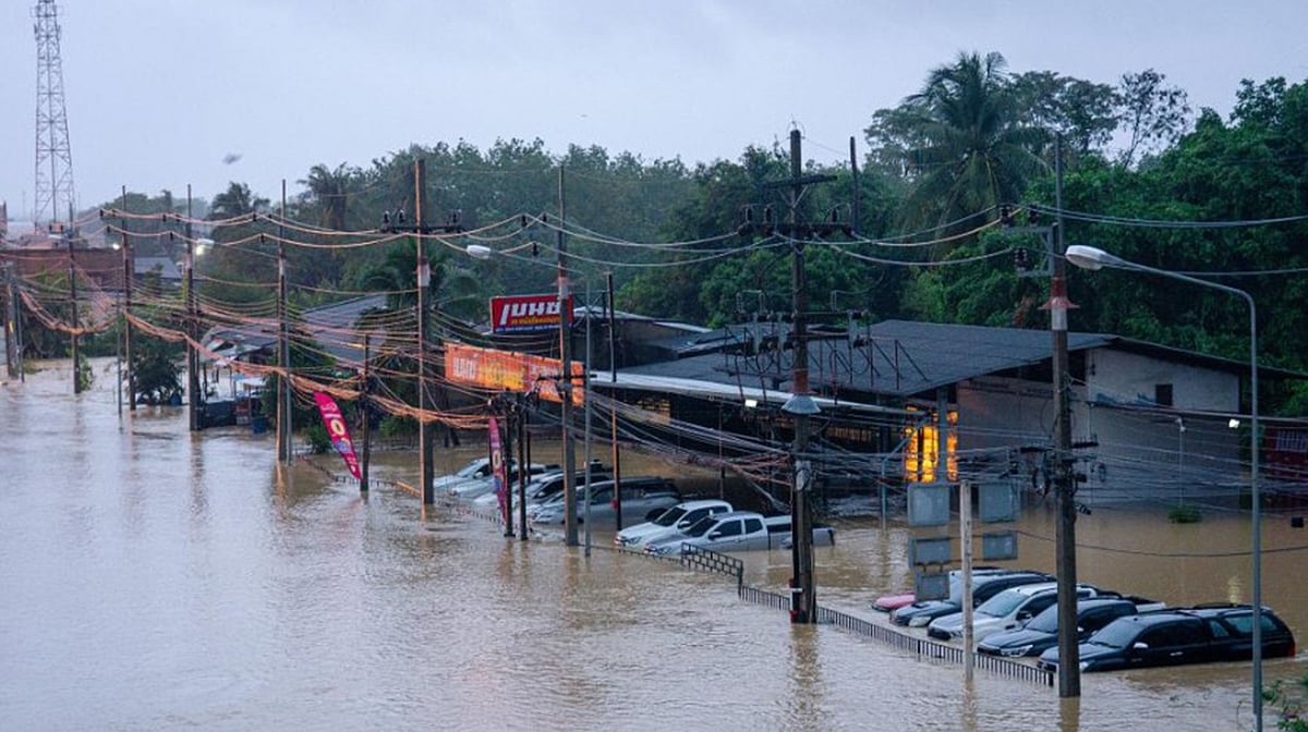 تھائی لینڈ میں تباہ کن سیلاب اور لینڈسلائیڈ سے 145 افراد ہلاک، کئی علاقوں میں ایمرجنسی نافذ