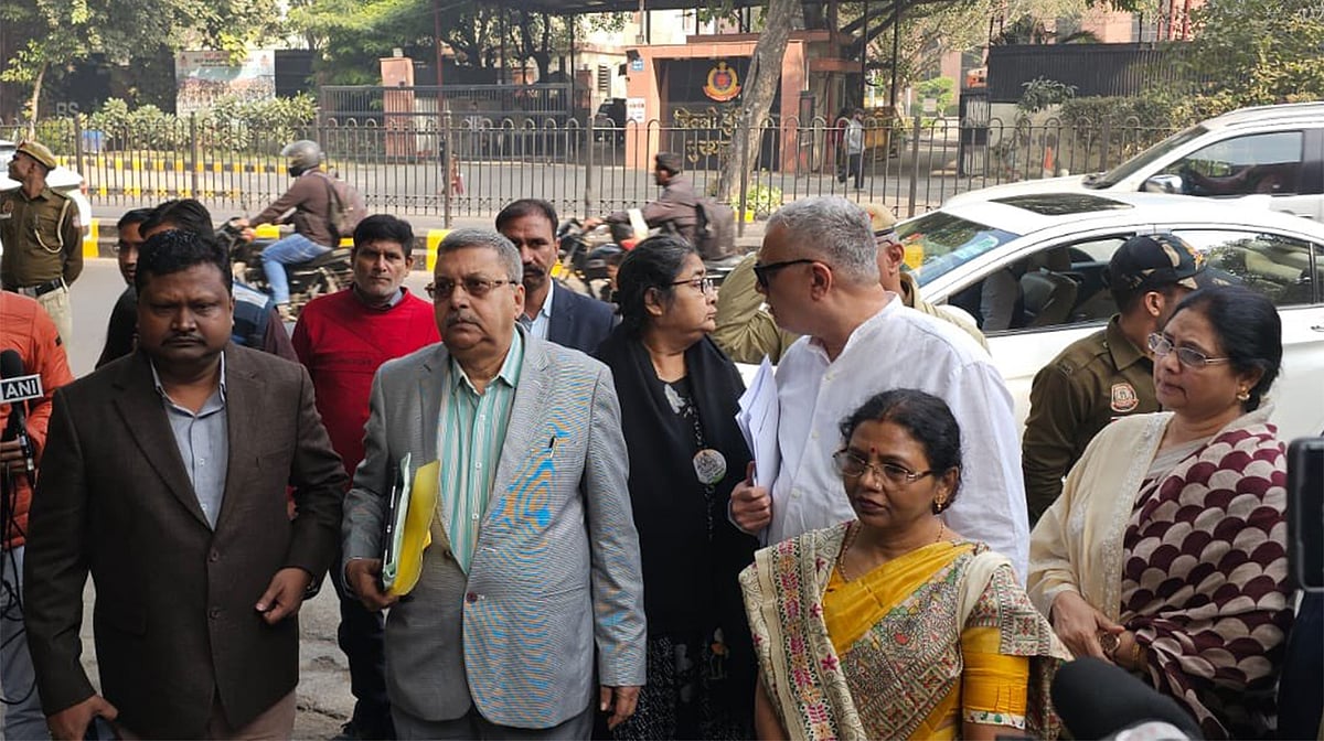 ایس آئی آر: ٹی ایم سی کی الیکشن کمیشن کو تحریری شکایت، اقلیتی علاقوں کے ووٹ کاٹنے کا الزام