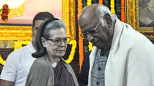 ایس آئی آر، بی ایل او کی اموات اور دہلی دھماکہ پر سرمائی اجلاس میں کانگریس حکومت کو گھیرے گی