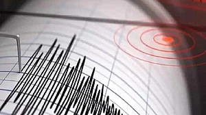 زلزلہ، علامتی تصویر یو این آئی
