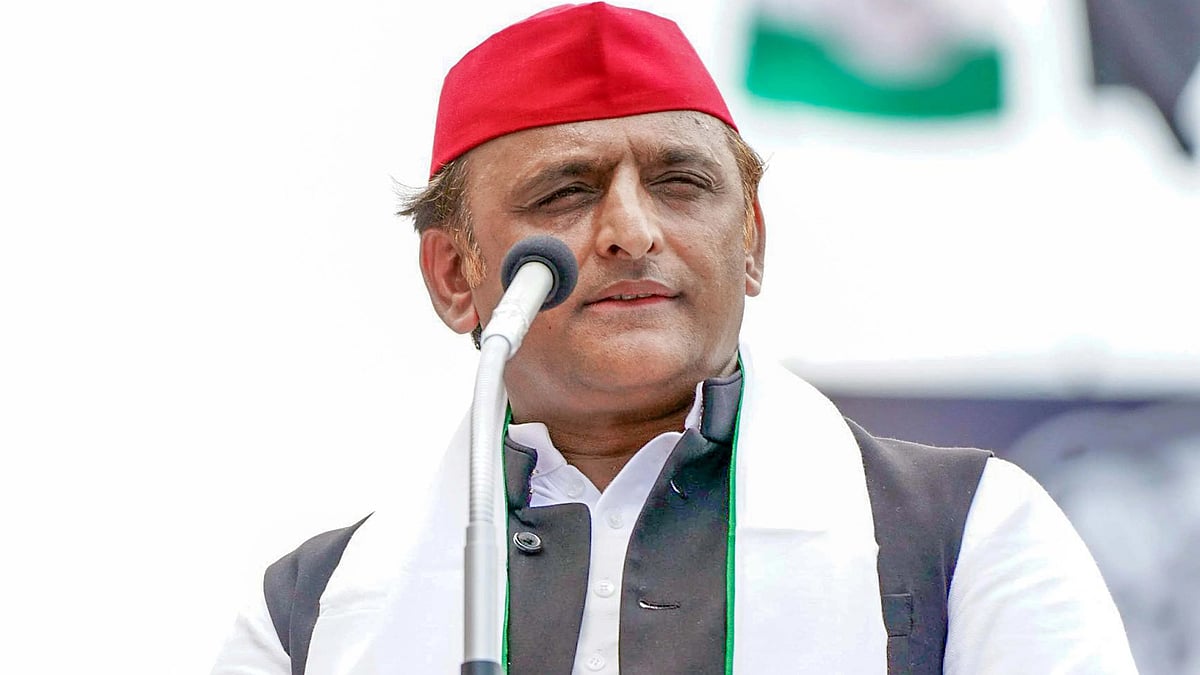 ایس آئی آر: اکھلیش یادو کا یوگی حکومت سے وضاحت کا مطالبہ، ووٹروں کے نام حذف کرنے کا الزام