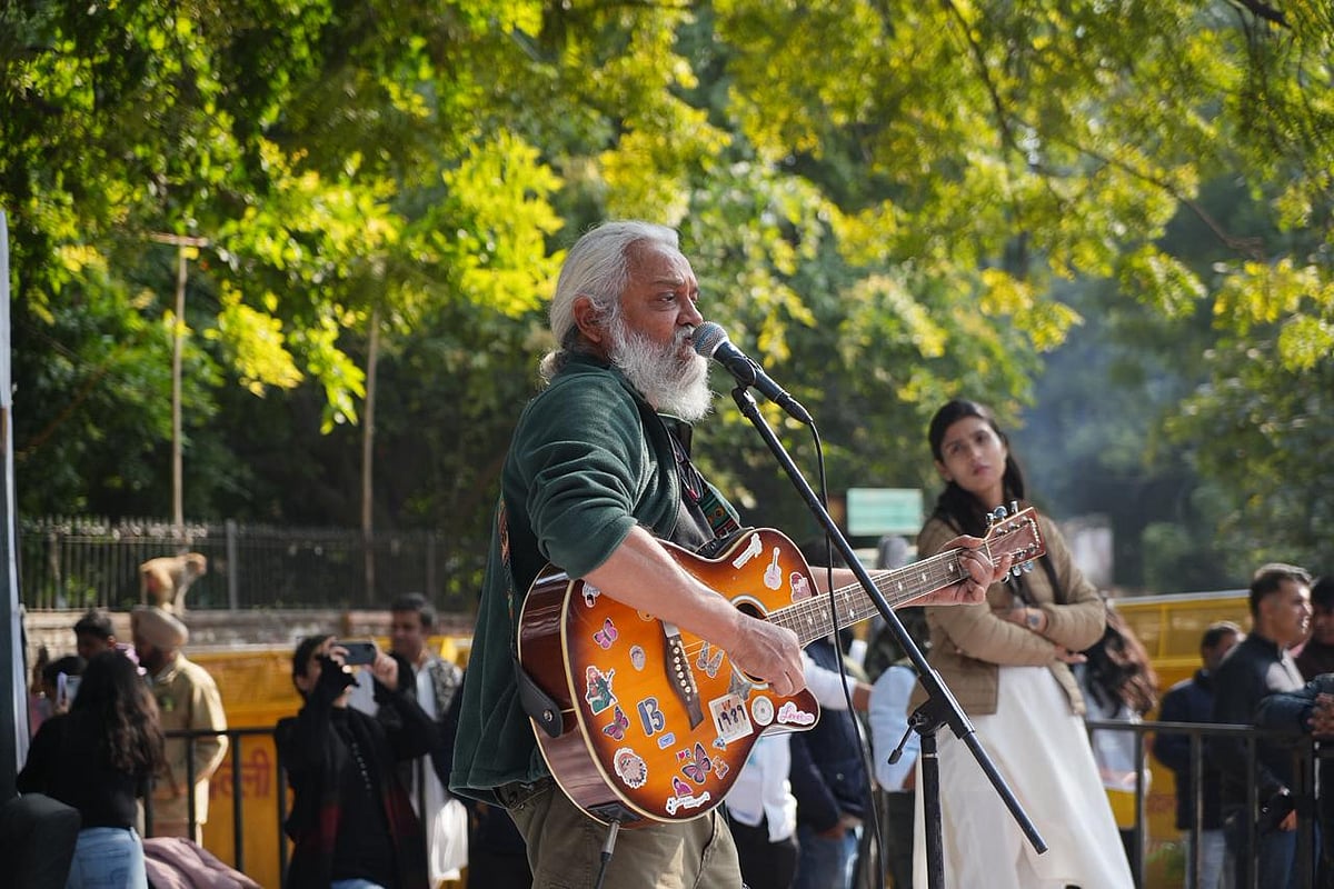 زہریلی ہوا کے خلاف جنتر منتر پر ’کلچرل احتجاجی مظاہرہ‘، موسیقی اور فن سے حکومت کو بیدار کرنے کی کوشش