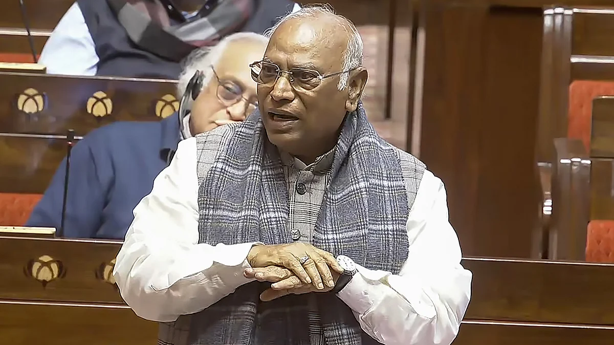 <div class="paragraphs"><p>راجیہ سبھا میں ملکارجن کھڑگے / آئی اے این ایس</p></div>