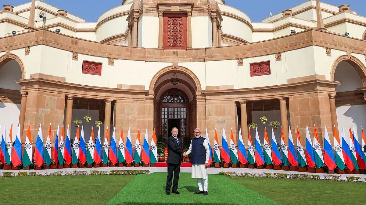 <div class="paragraphs"><p>پی ایم مودی حیدر آباد ہاؤس میں روسی صدر پوتن کا استقبال کرتے ہوئے، تصویر ’ایکس‘&nbsp;<a href="https://x.com/DDNewslive">@DDNewslive</a></p></div>