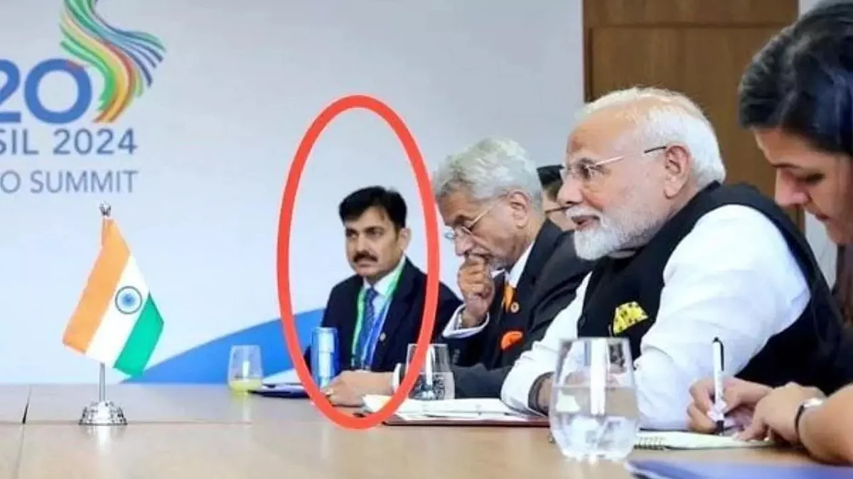 <div class="paragraphs"><p>سوشل میڈیا</p></div>