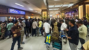 انڈیگو بحران کے سبب دہلی کا نکلا ’دیوالہ‘، اب تک 1000 کروڑ روپے کا ہو چکا نقصان