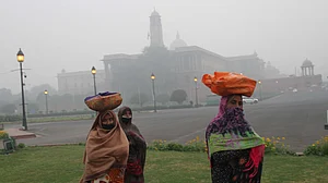 کپکپانے والی سردی کے لیے رہیں تیار، دہلی-این سی آر میں 6 ڈگری سیلسیس پہنچ گیا درجہ حرارت